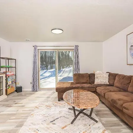 Green Bay Cozy Home, 3 Bed Rooms, 6 Beds, 2 Bath Exterior photo