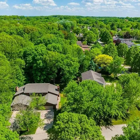 Green Bay Cozy Home, 3 Bed Rooms, 6 Beds, 2 Bath Exterior photo