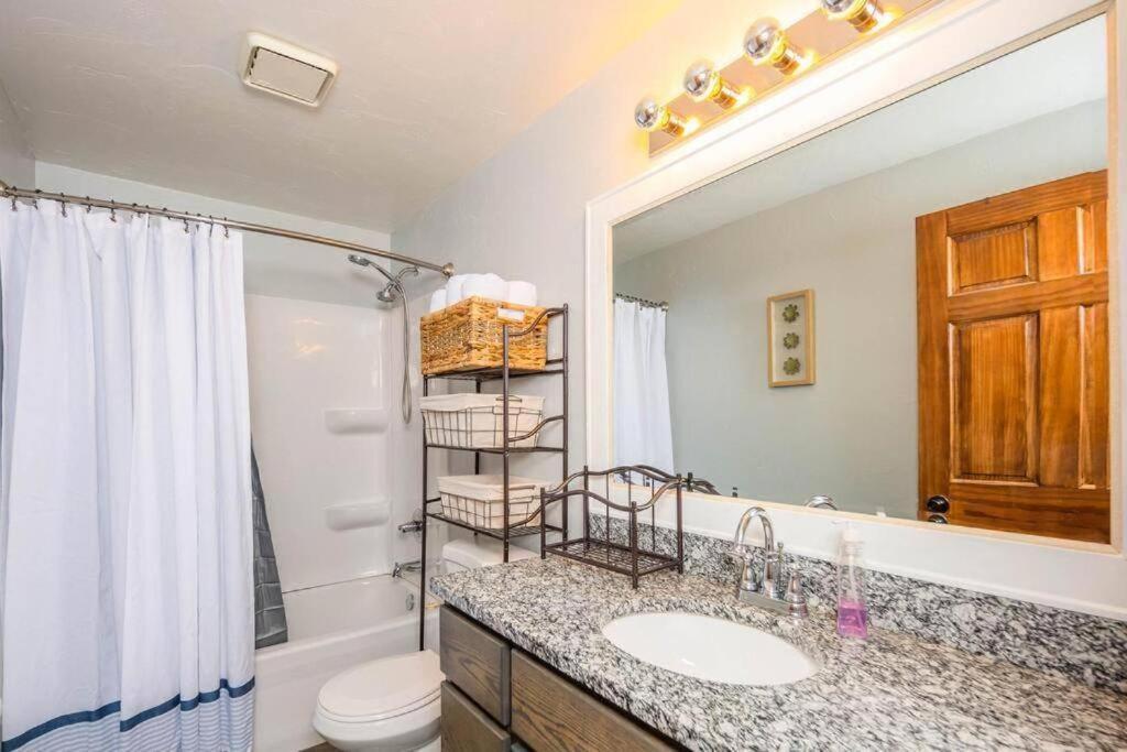 Bay Cozy Home, 3 Bed Rooms, 6 Beds, 2 Bath Сasa de vacaciones